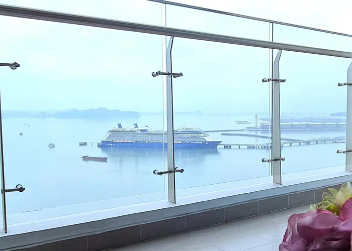 Bay View - Charming Sapphire *