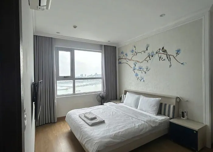 Bay View - Charming Sapphire *